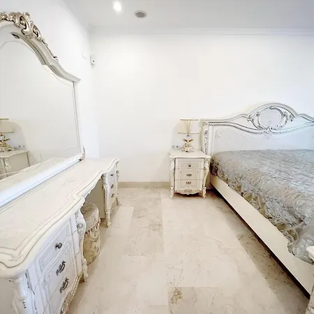 Luxurious Golden Mile Apartament Marbella
